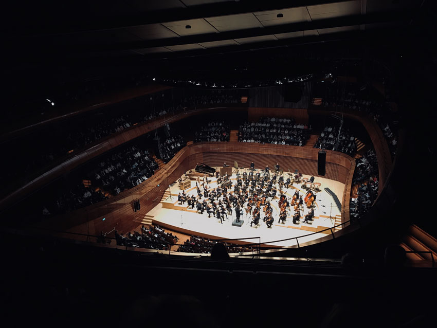 16E52F41 4752 4C06 B827 CC0AB9E6AF70